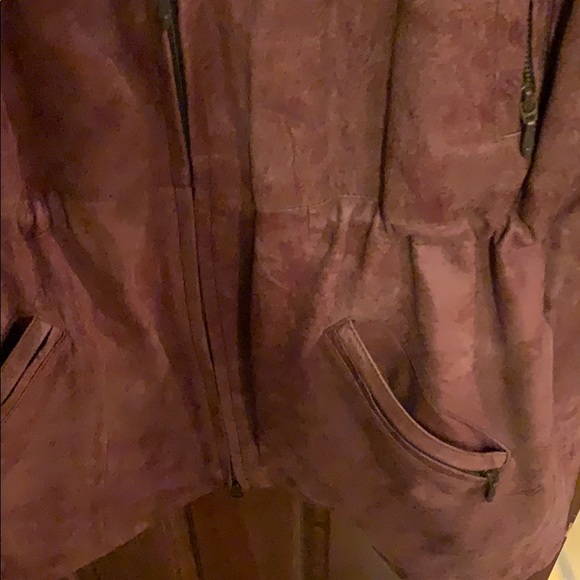 Leather jacket - Picture 3 of 7